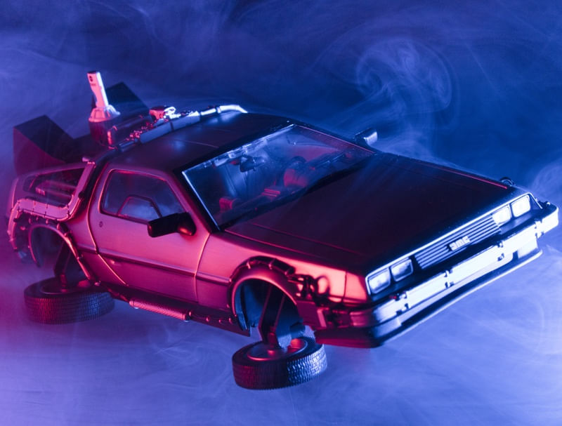 FLYING DELOREAN / DELOREAN VOADOR