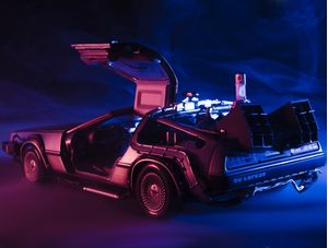 DELOREAN TIME MACHINE - PORTA ABERTA