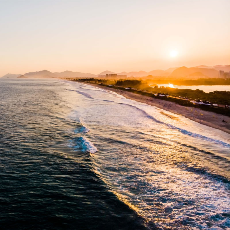 ENTARDECER NO RECREIO QUADRADO