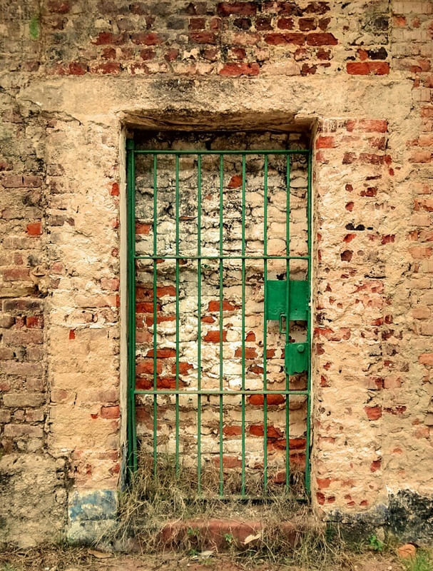 ÀS VEZES PARECE INTRANSPONÍVEL....