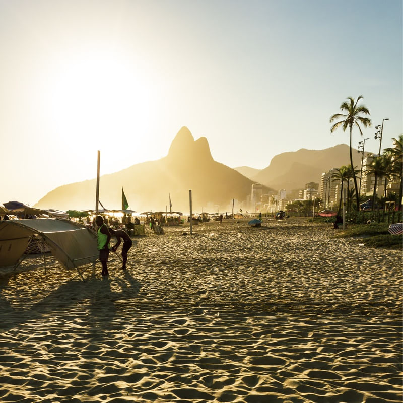 CONTRASTES DA PRAIA