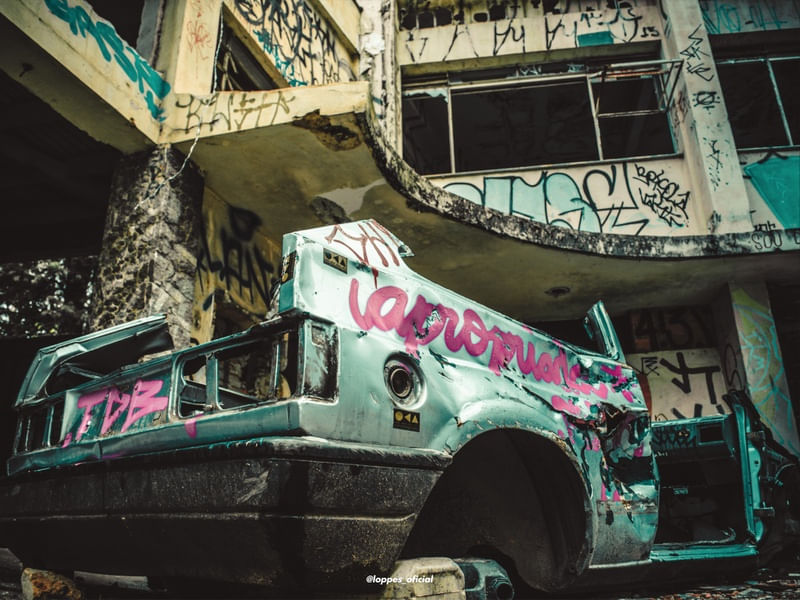 CARRO ABANDONADO CORES