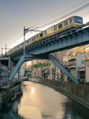 TOKYO TRAIN