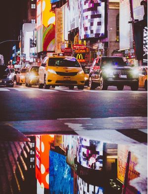 TIMES SQUARE NUMA POÇA