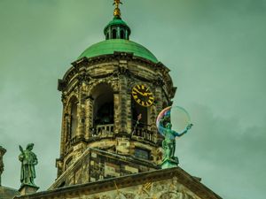 TIMING PERFEITO NA DAM SQUARE