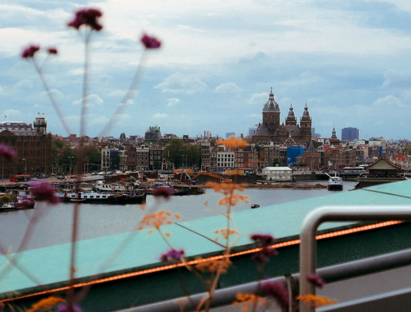 AMSTERDÃ DO ALTO