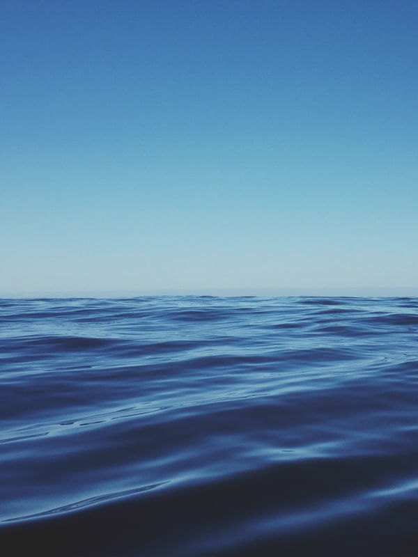 POR CÉU E MAR AZUIS
