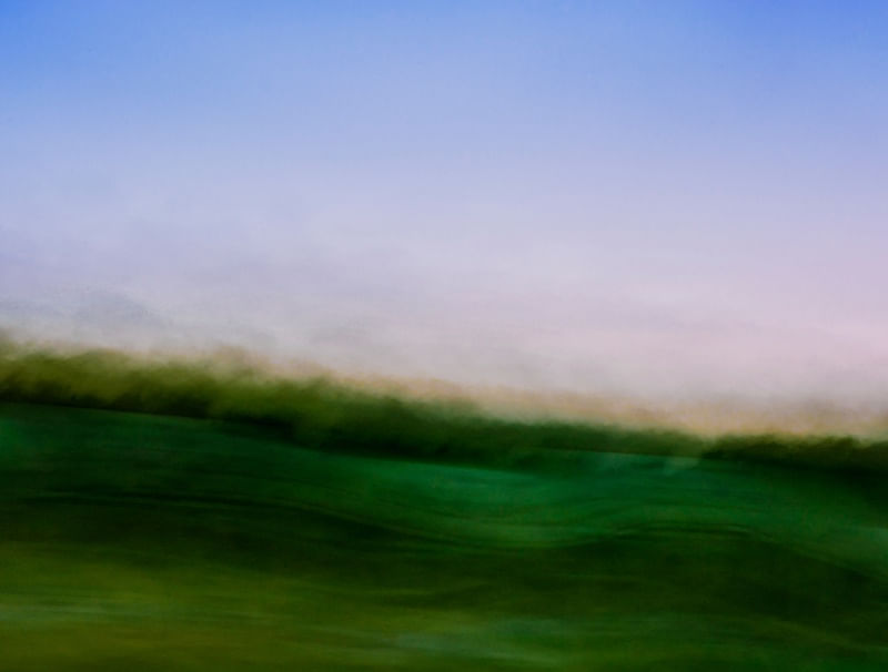 PAISAGEM MÓVEL VERDE E ROXO