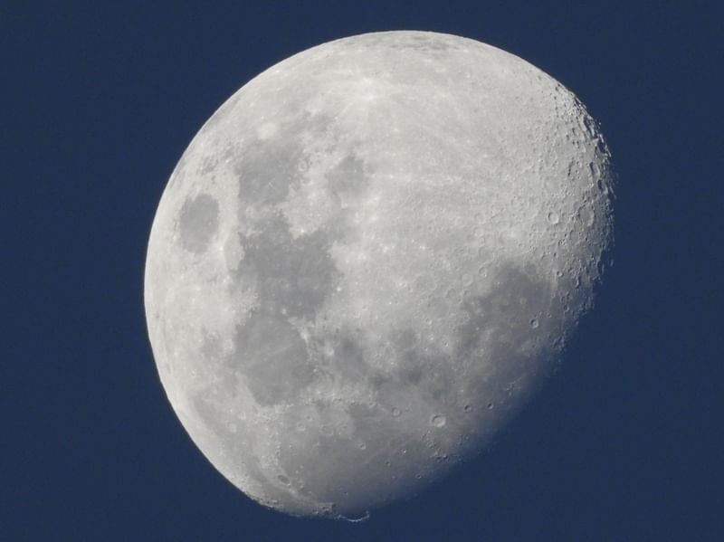 LUA GIGANTE