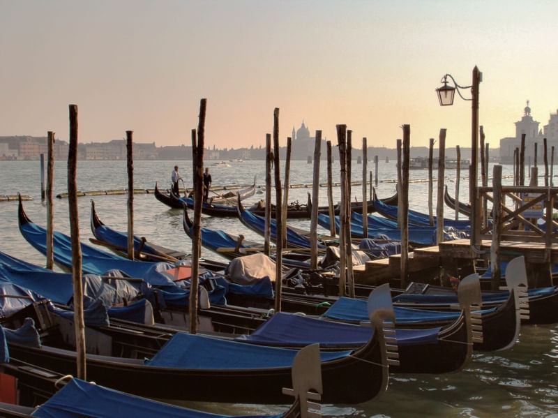PELAS GONDOLAS DE VENEZA...