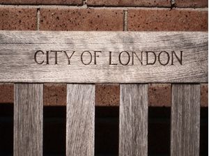 LONDON BENCH
