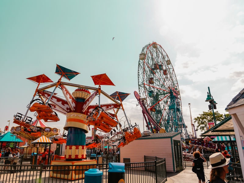 LUNAPARK 01
