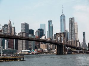 BROOKLYN BRIDGE & MANHATTAN