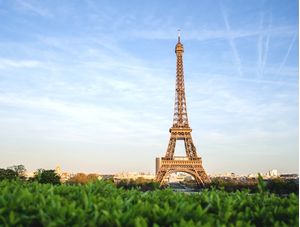 LOVE EIFFEL
