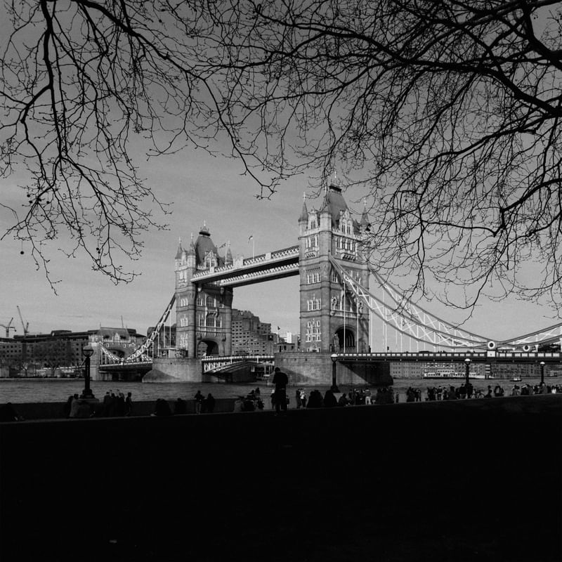 TOWER BRIDGE BW