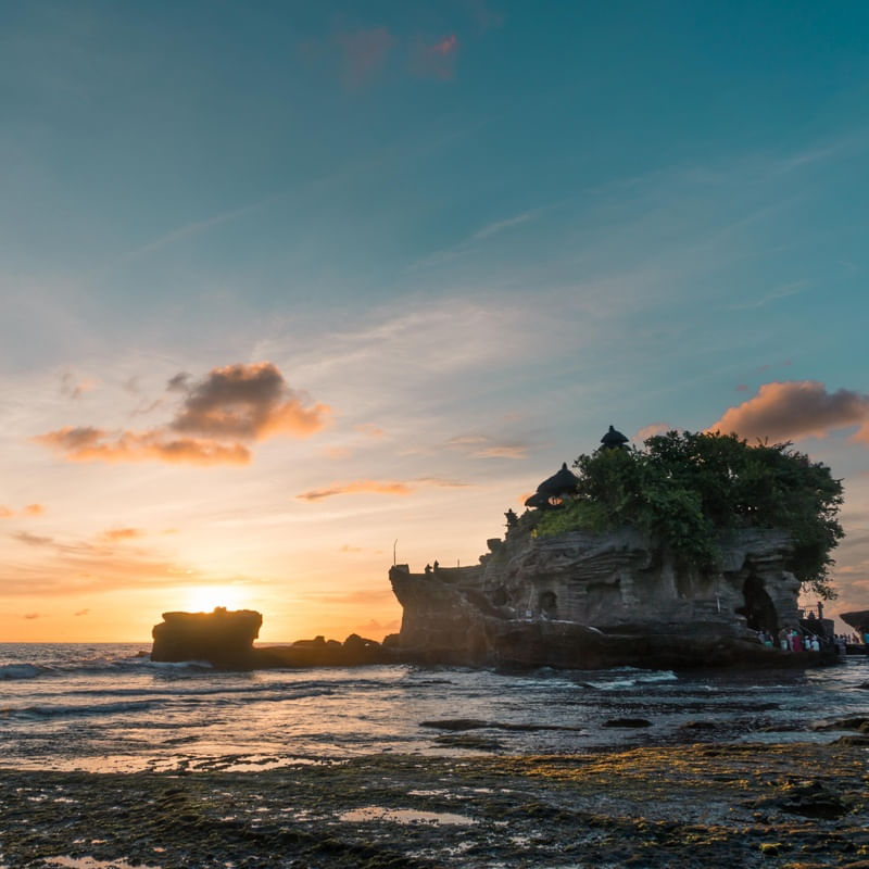TANAH LOT QUADRADO