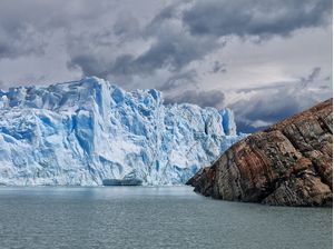 ROCHA EM PERITO MORENO