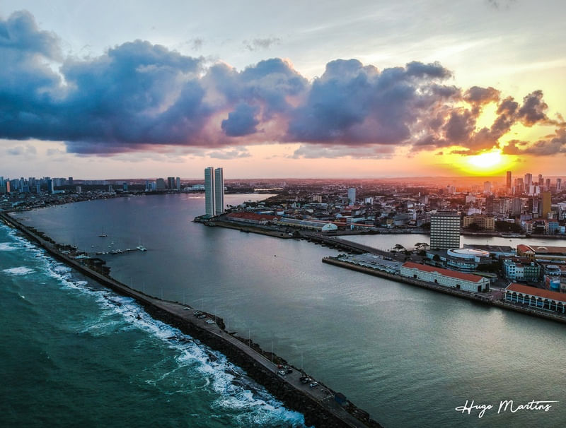 FIM DE TARDE NO RECIFE ANTIGO