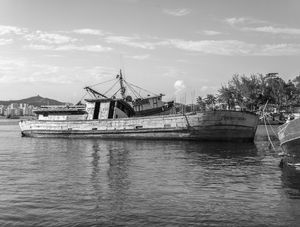 BARCO TOMBADO PB