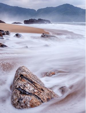 PEDRAS E ONDAS II