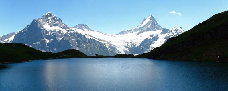 LAGOA NOS ALPES