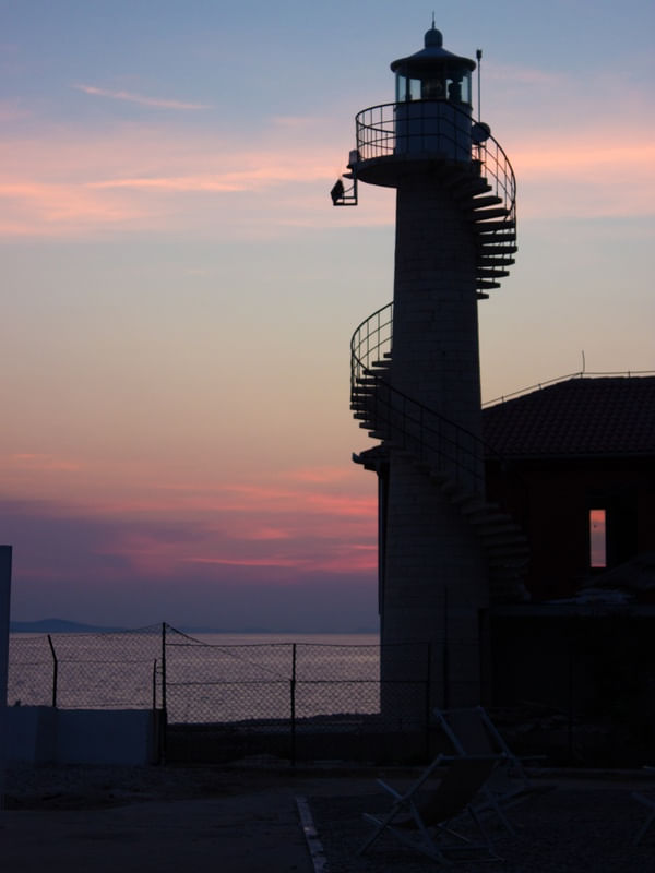 FAROL ABANDONADO