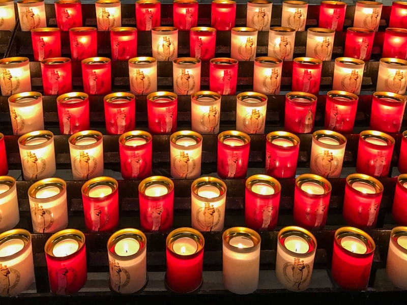 VELAS NOTRE DAME