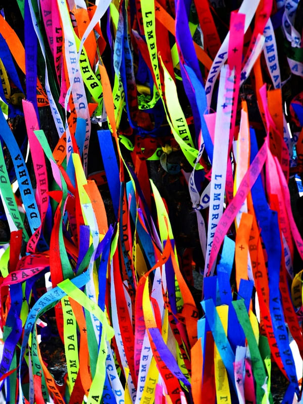FÉ COLORIDA