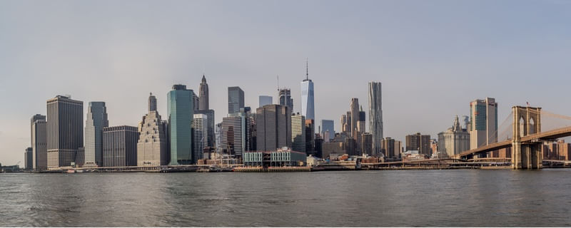 NEW YORK - MANHATTAN SKYLINE