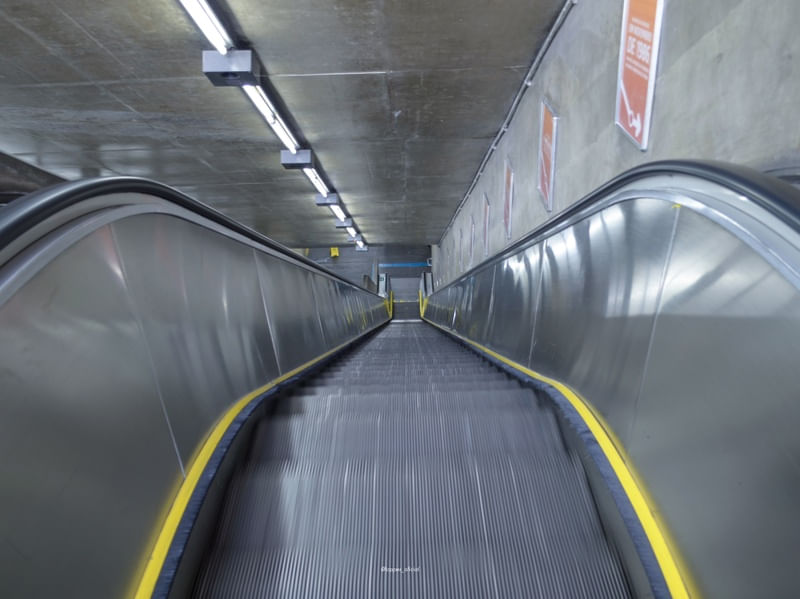 ESCADA METRÔ SP