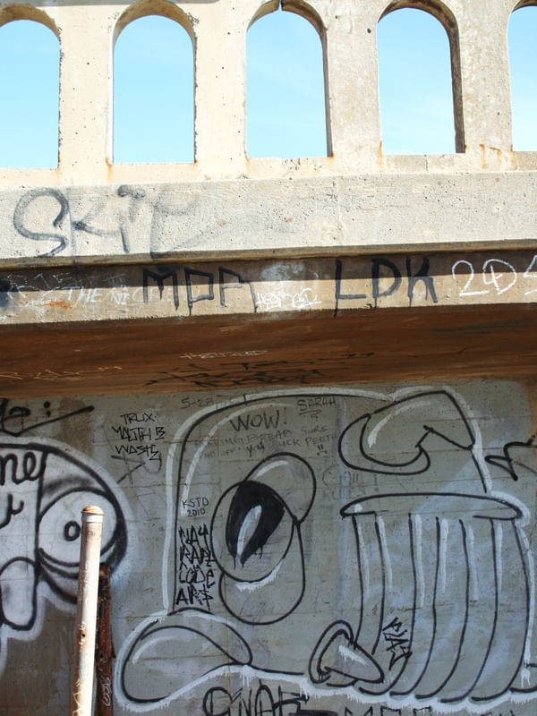 GRAFITE BIXBY CREED BRIDGE