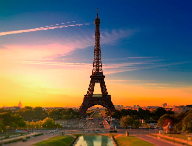 TORRE EIFFEL PARAISO