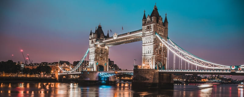 LONDON BRIDGE PANORÂMICA NOTURNA