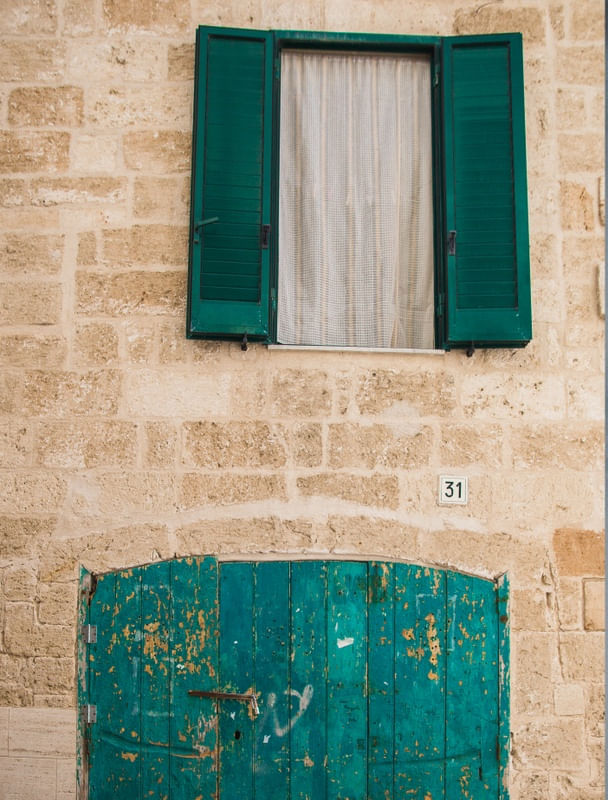 PORTA VERDE E JANELA VERDE