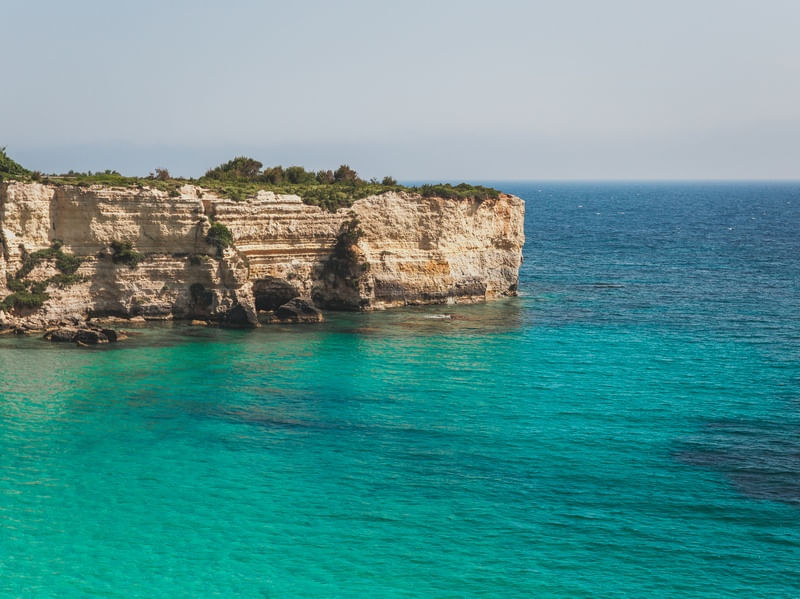 MAR CALMO, AZUL E CRISTALINO NA ITÁLIA