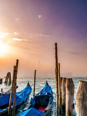 GONDOLAS E VENEZA