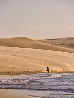CAMINHADA NA PRAIA
