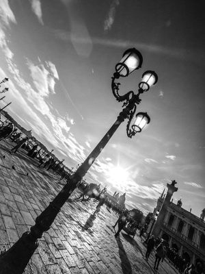 LUZ EM VENEZA