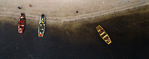OS BARCOS NA AREIA I