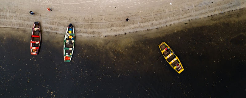 OS BARCOS NA AREIA I