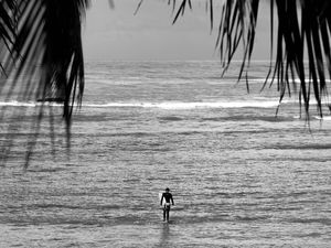 SOLITUDE DE SURFISTA