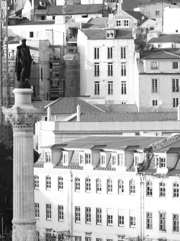 LISBOA E SEUS PREDINHOS - PRETO E BRANCO