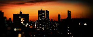 METROPOLIS I