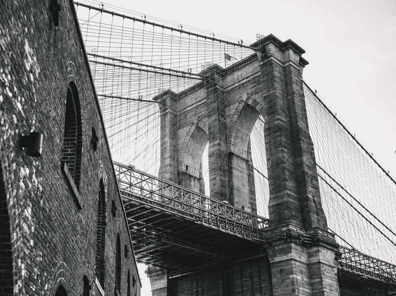 CENAS DE NOVA YORK - BROOKLYN BRIDGE EM PRETO E BRANCO