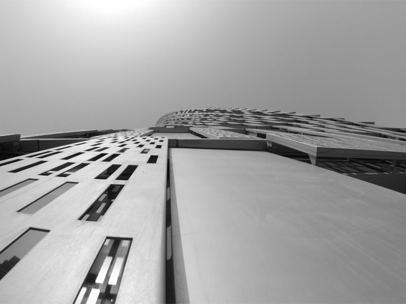 BUILDING