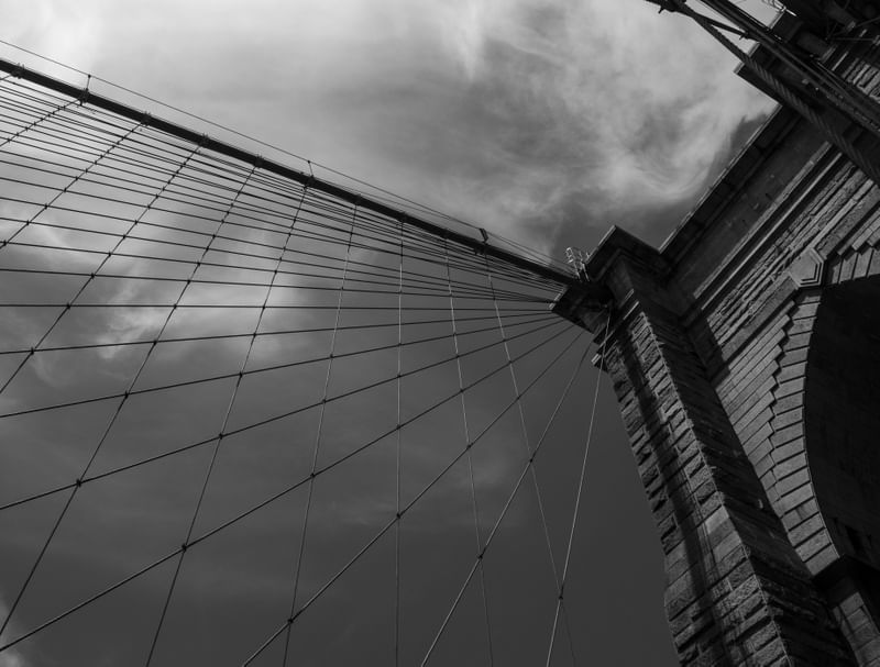 BROOKLYN BRIDGE - LOOKING UP