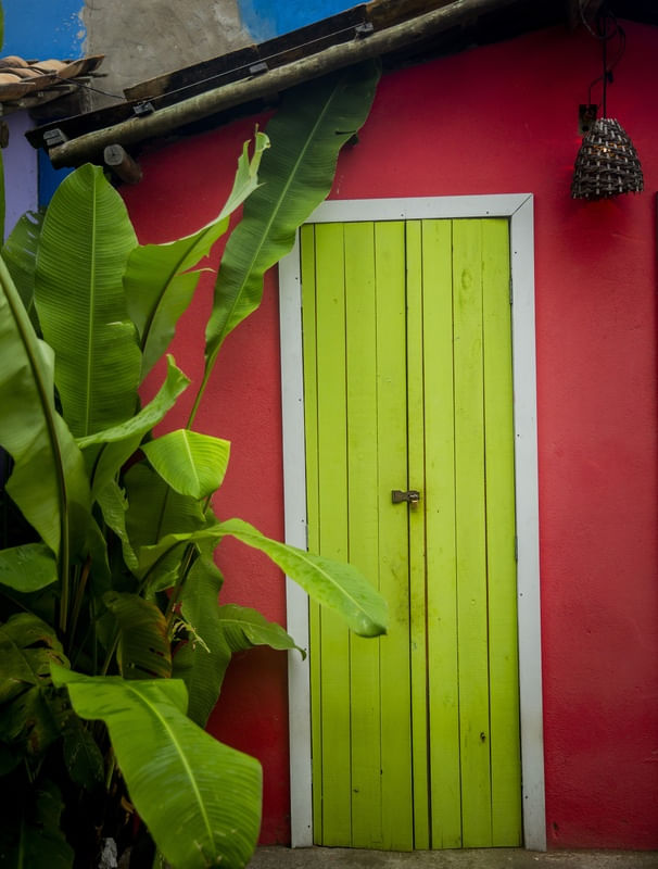 PORTA EM CASA COLORIDA
