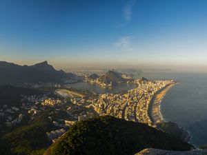 PAISAGENS CARIOCAS : ULTIMA LUZ VARRENDO A ZONA SUL DO RIO DE JANEIRO