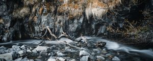 TINY RIVER