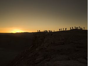 GENTE NO DESERTO